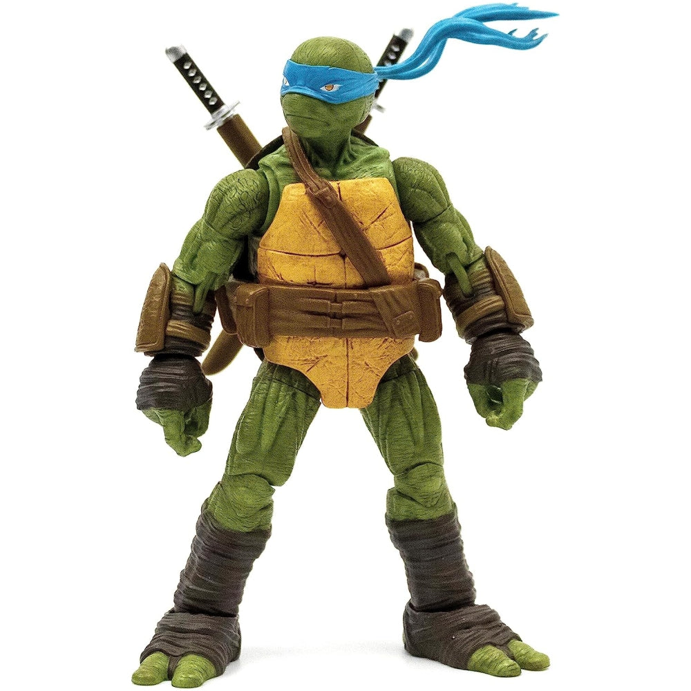 Teenage Mutant Ninja Turtles: Leonardo (Battle Ready Ver.) BST AXN 5-Inch Action Figure